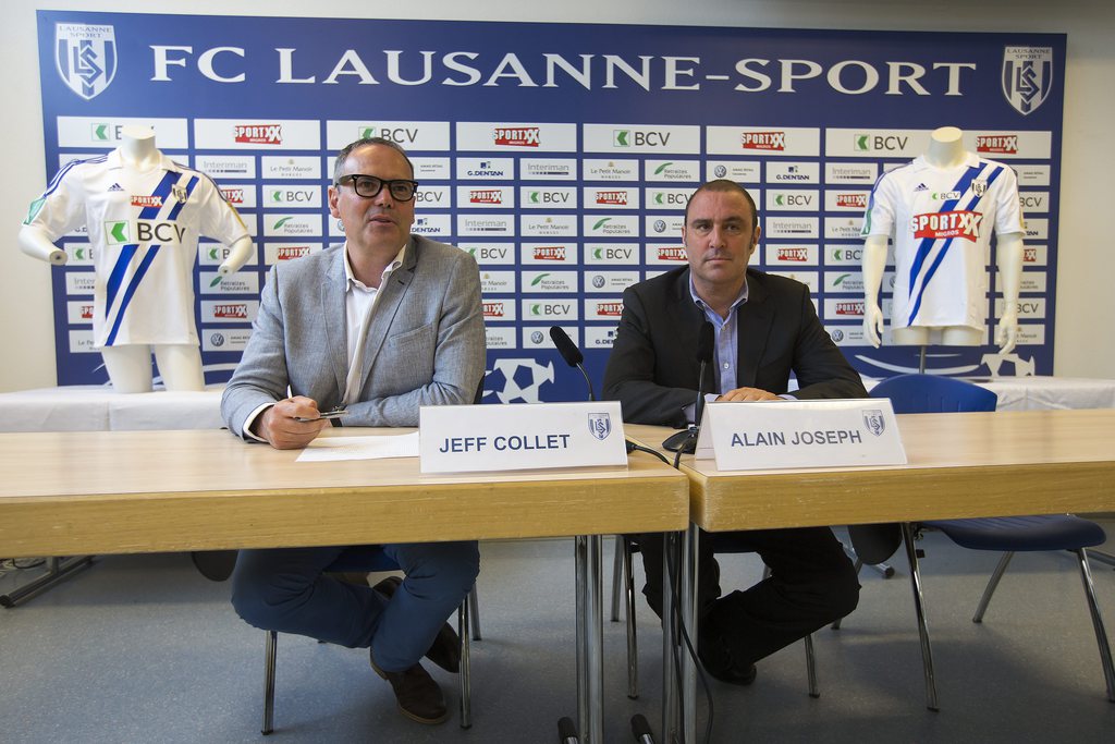 Jean-Francois Collet (à gauche) cède la présidence du FC Lausanne-Sport à Alain Joseph, qui était jusqu'alors vice-président.