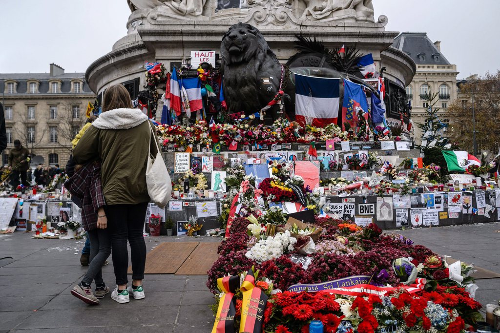 Les attentats de Paris ont fait 130 morts et des centaines de blessés, le 13 novembre 2015.