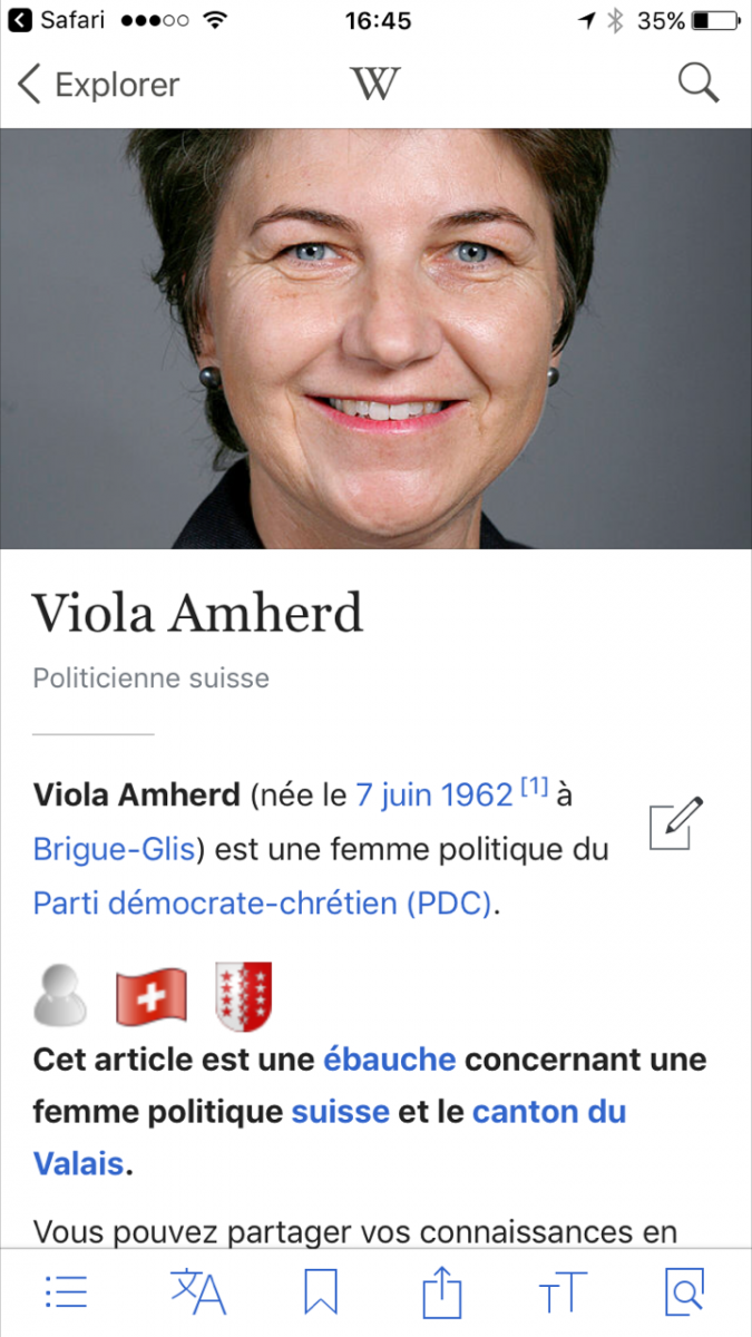 Viola Ahmerd est l'une des rares Valaisannes à avoir sa biographie, fort succincte d'ailleurs, sur Wikipedia.