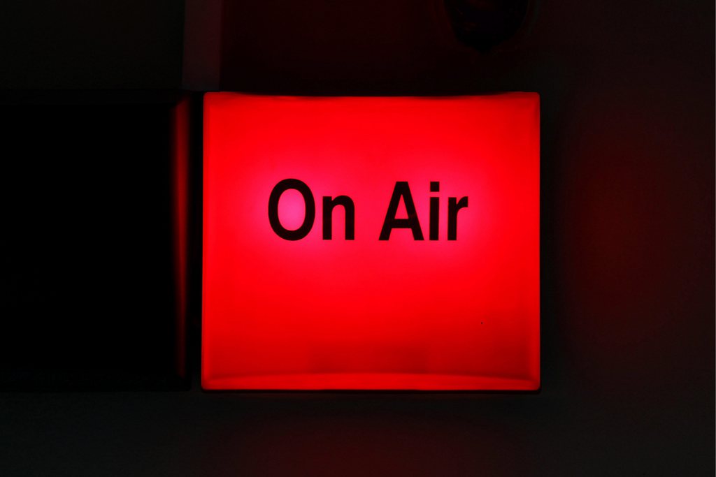 La radio Red FM peut conserver sa marque.
