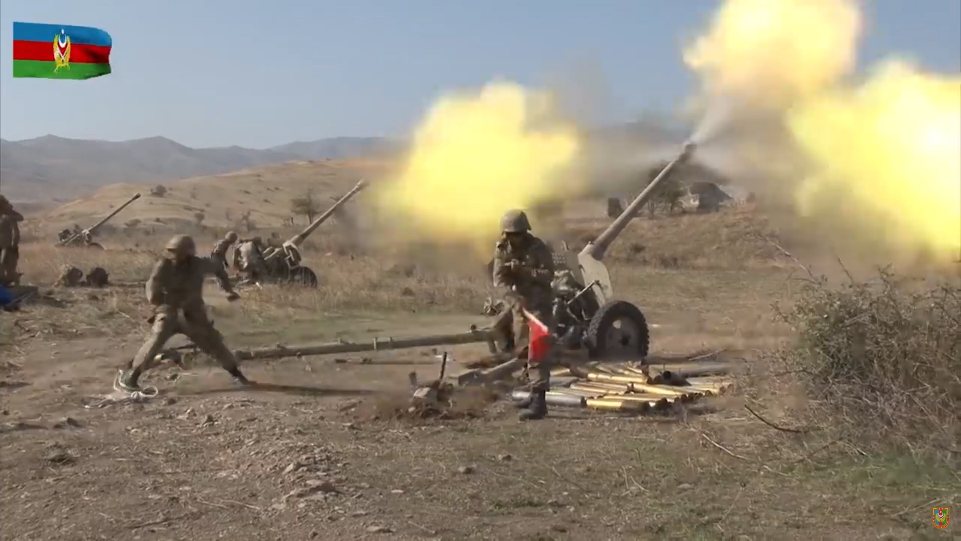 Image diffusée le 20 octobre par le ministère azerbaïdjanais de la Défense montrant leurs forces lors de frappes dans le Haut-Karabakh.