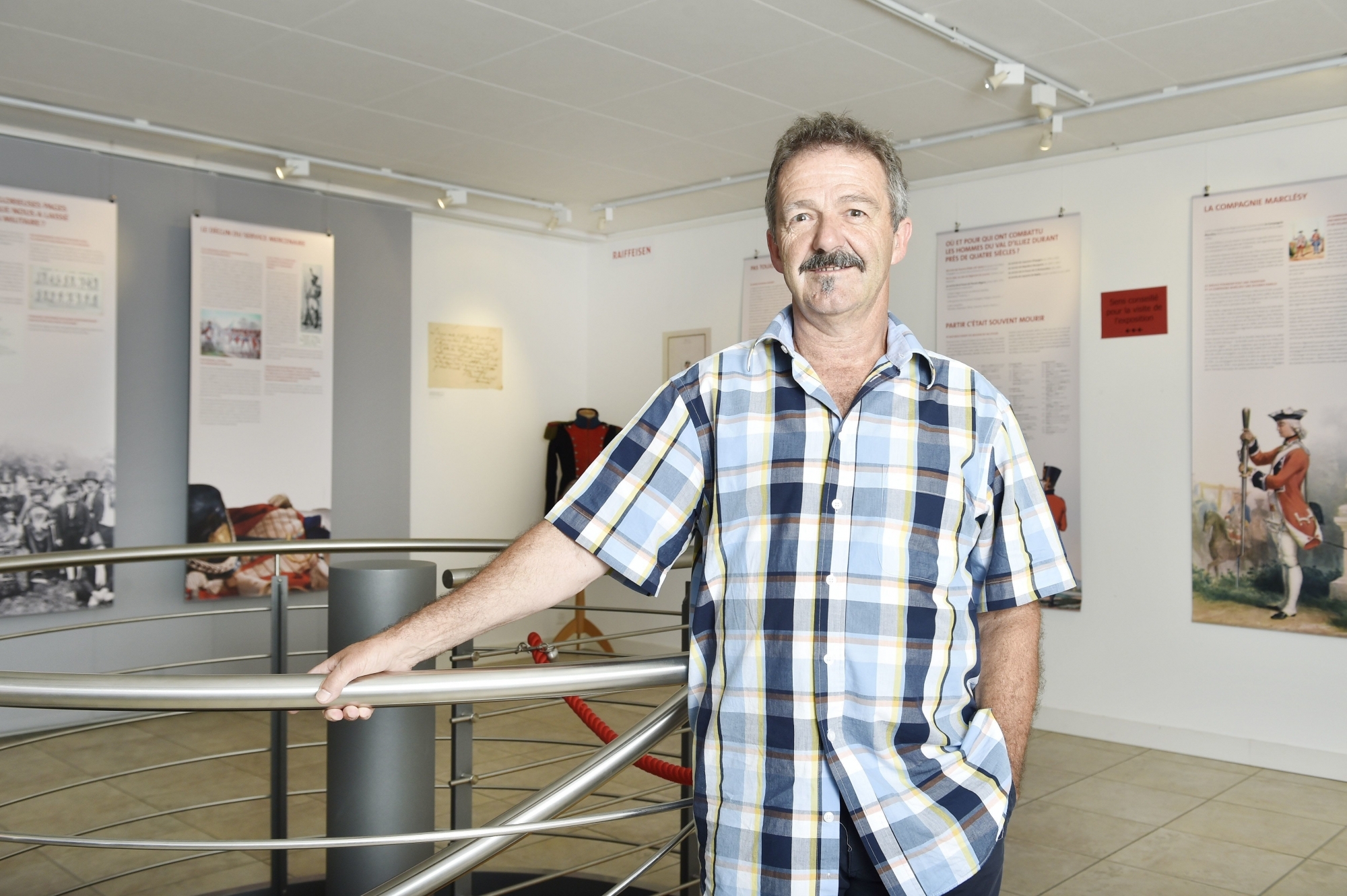 Hubert Grenon, en 2016, lors d'une exposition de la Fondation du patrimoine champérolain, dont il était le président.