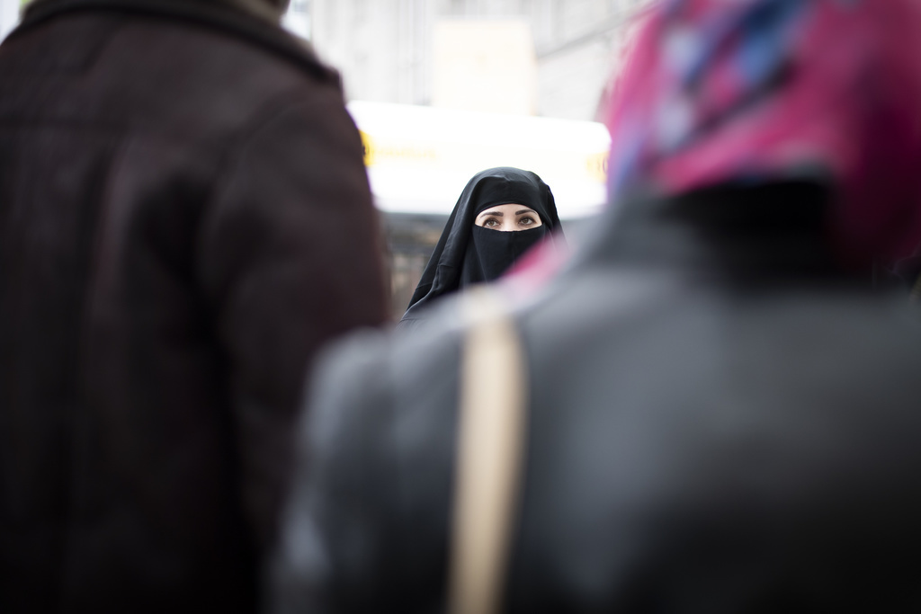 Un comité interpartis opposé à l'initiative anti-burqa.