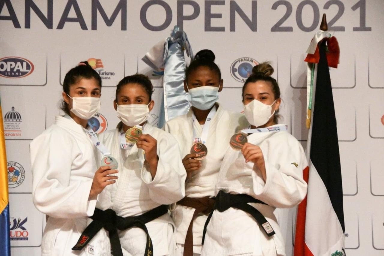 Priscilla Morand (à gauche) a encore fait un pas en direction des Jeux olympiques de Tokyo.