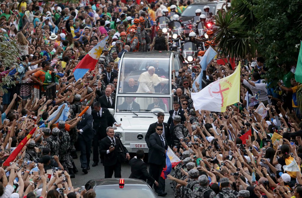 Le pape François est arrivé lundi à Rio.