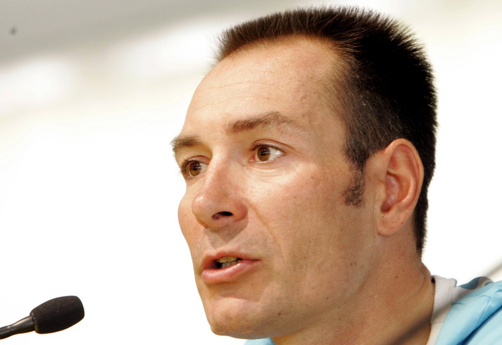 Lundi, l'UCI avait annoncé que Zabel avait démissionné de son poste au Conseil du cyclisme professionnel.