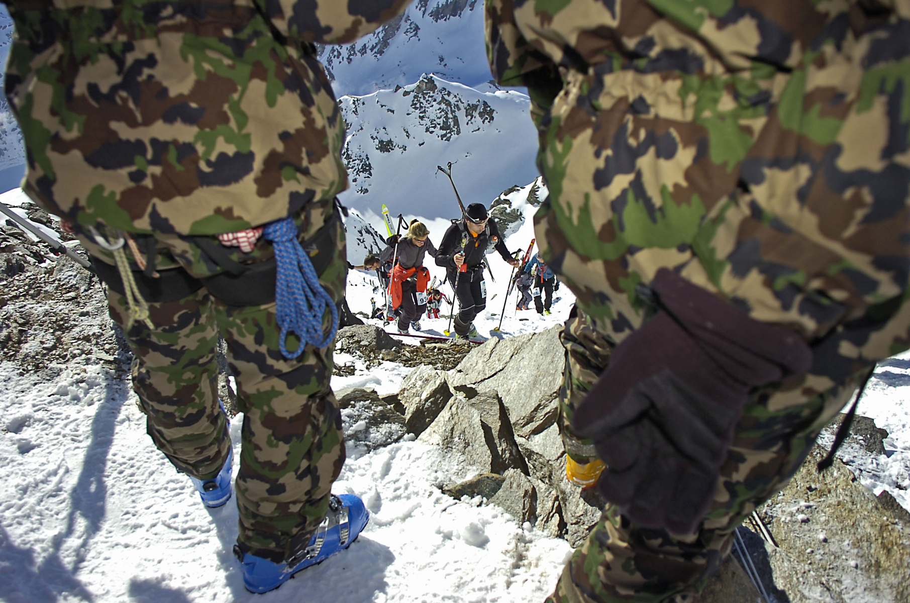29.04.2006. Patrouille des Glaciers, course du samedi. Couloir de la ROSABLANCHE. (NOUVELLISTE/Christian Hofmann)