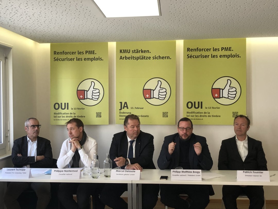 Laurent Tschopp (Pro.Economy.vs), Philippe Nantermod (PLR), Marcel Delasoie (UVAM), Philipp Matthias Bregy (PDC) et Patrick Fournier (UDC) veulent la suppression du droit de timbre.