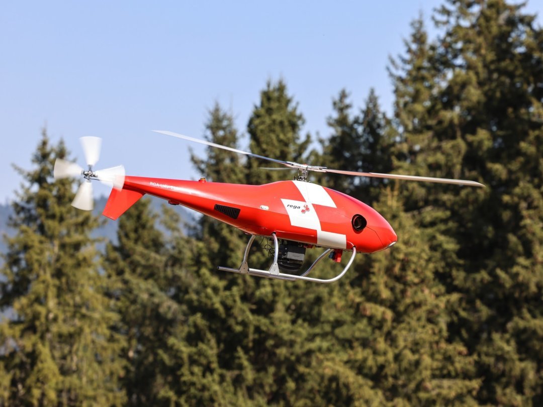 Le drone de la Rega peut survoler de manière autonome de vastes zones.