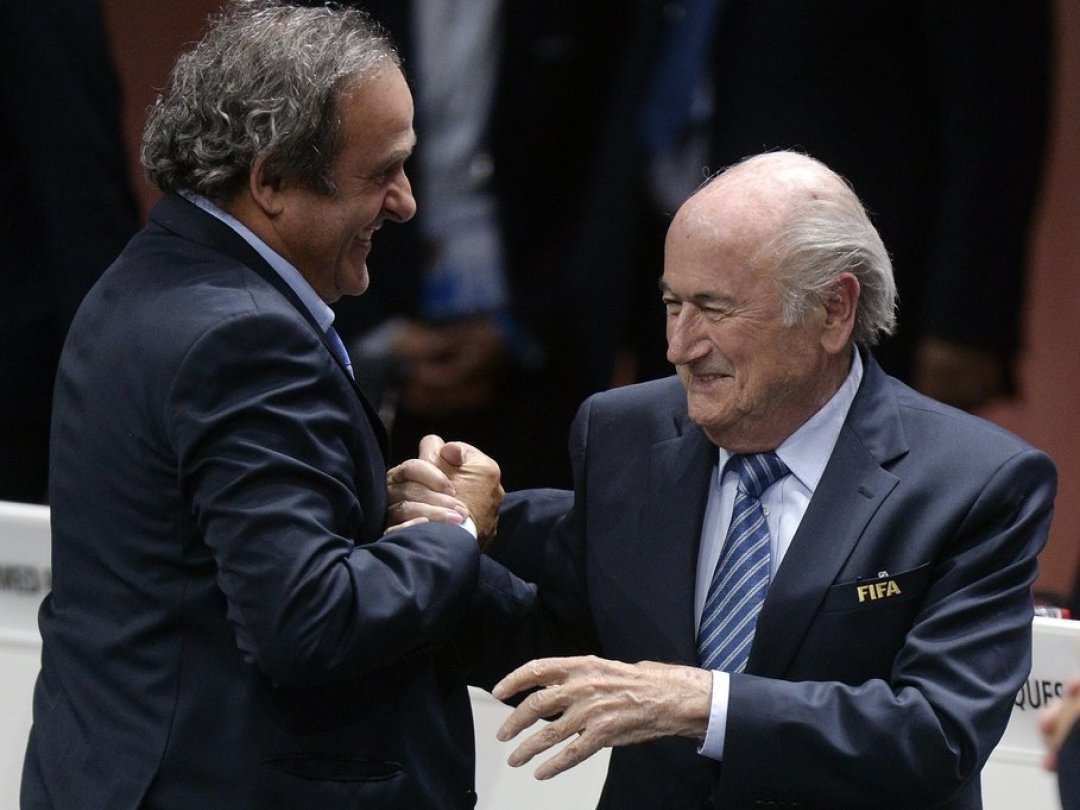 Joseph Blatter (à droite) et Michel Platini ont rejeté avec force jeudi toutes les accusations portées contre eux devant le Tribunal pénal fédéral de Bellinzone.