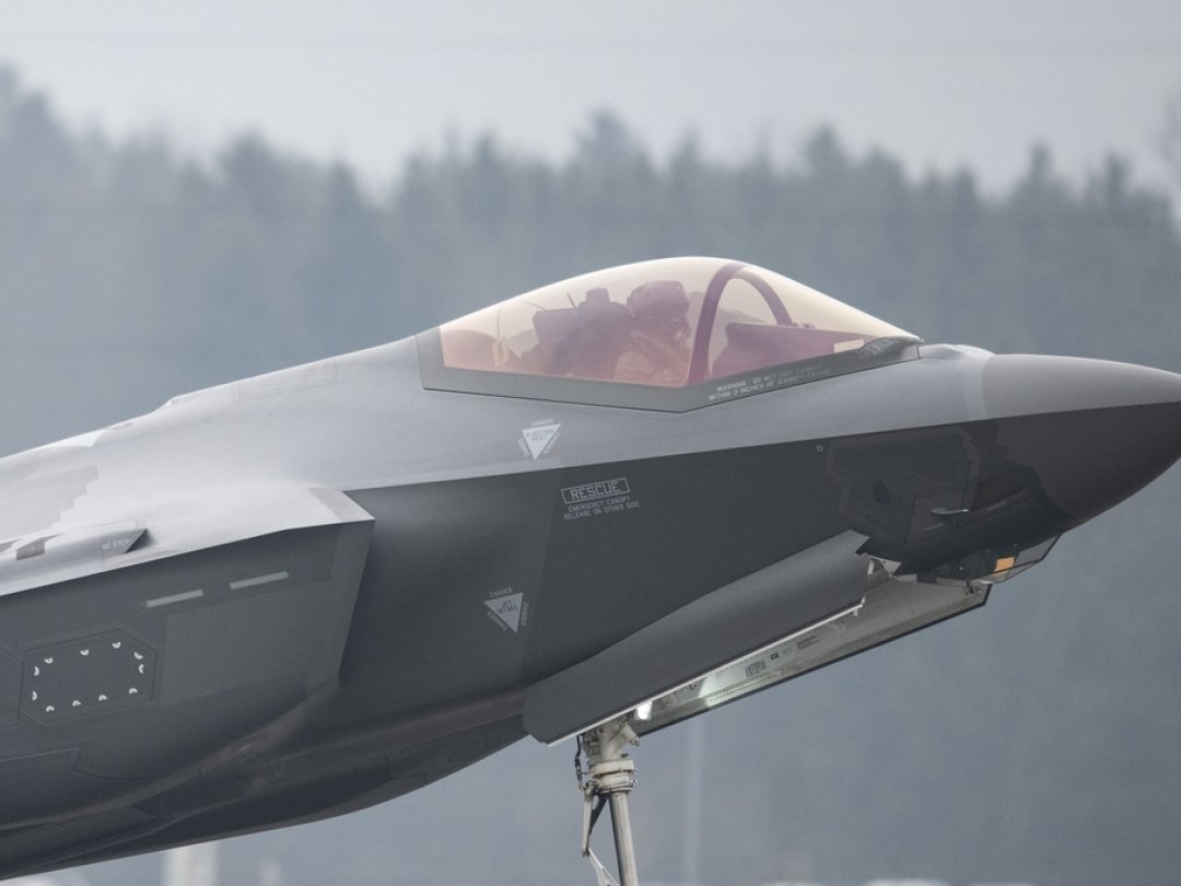 Pour protéger sa population, la Suisse doit disposer des premiers F-35 dès 2027, rappelle le gouvernement. (illustration)