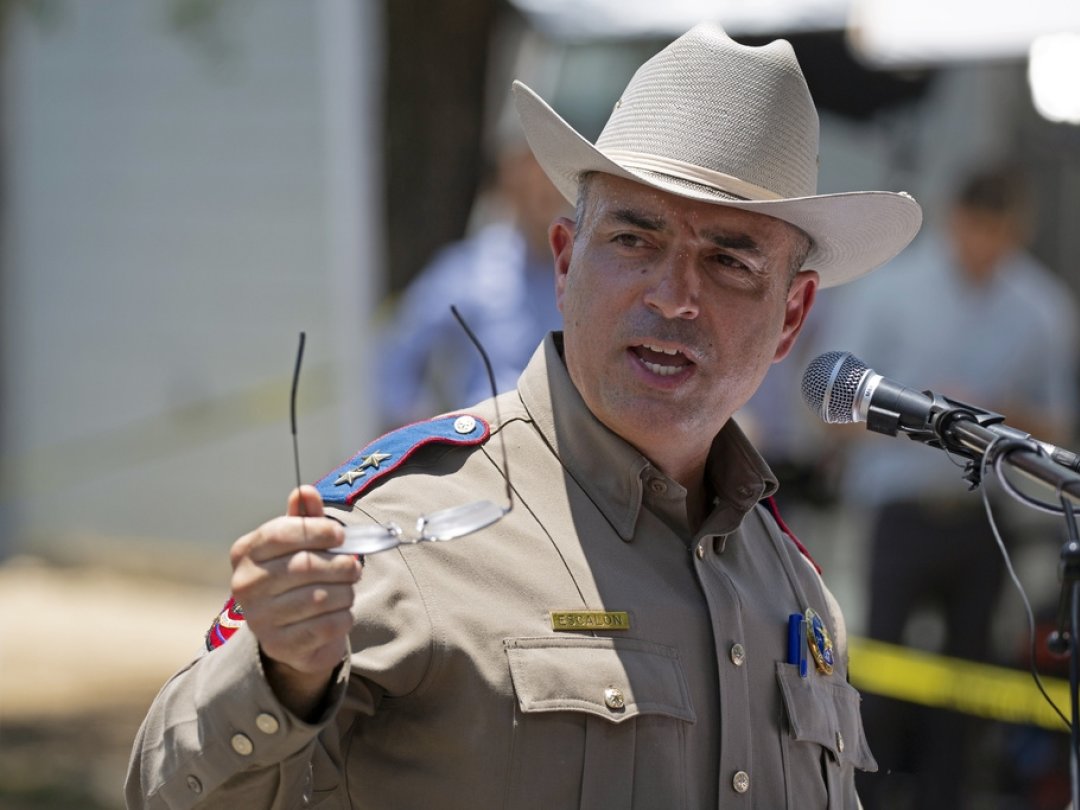 Victor Escalon, directeur régional du département de la Sécurité de l'Etat du Texas, a tenté d'expliquer et de clarifier l'intervention de la police.