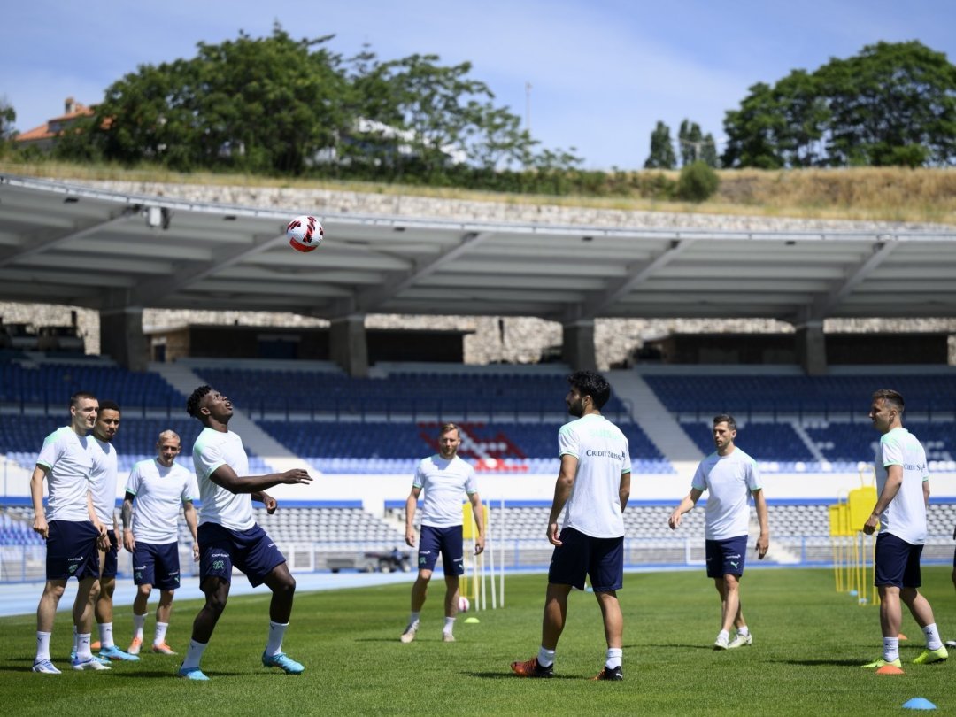 L'équipe de Suisse s'est entraînée au stade Restelo dans la banlieue de Lisbonne lundi après son match contre le Portugal.