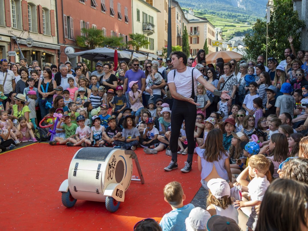 Le festival Art de Rue va de nouveau égayer la vieille ville de Sion, les 3 et 4 juin.