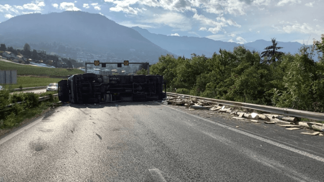 Camion renversé sur l’A9 entre Vevey et Montreux: le trafic a repris