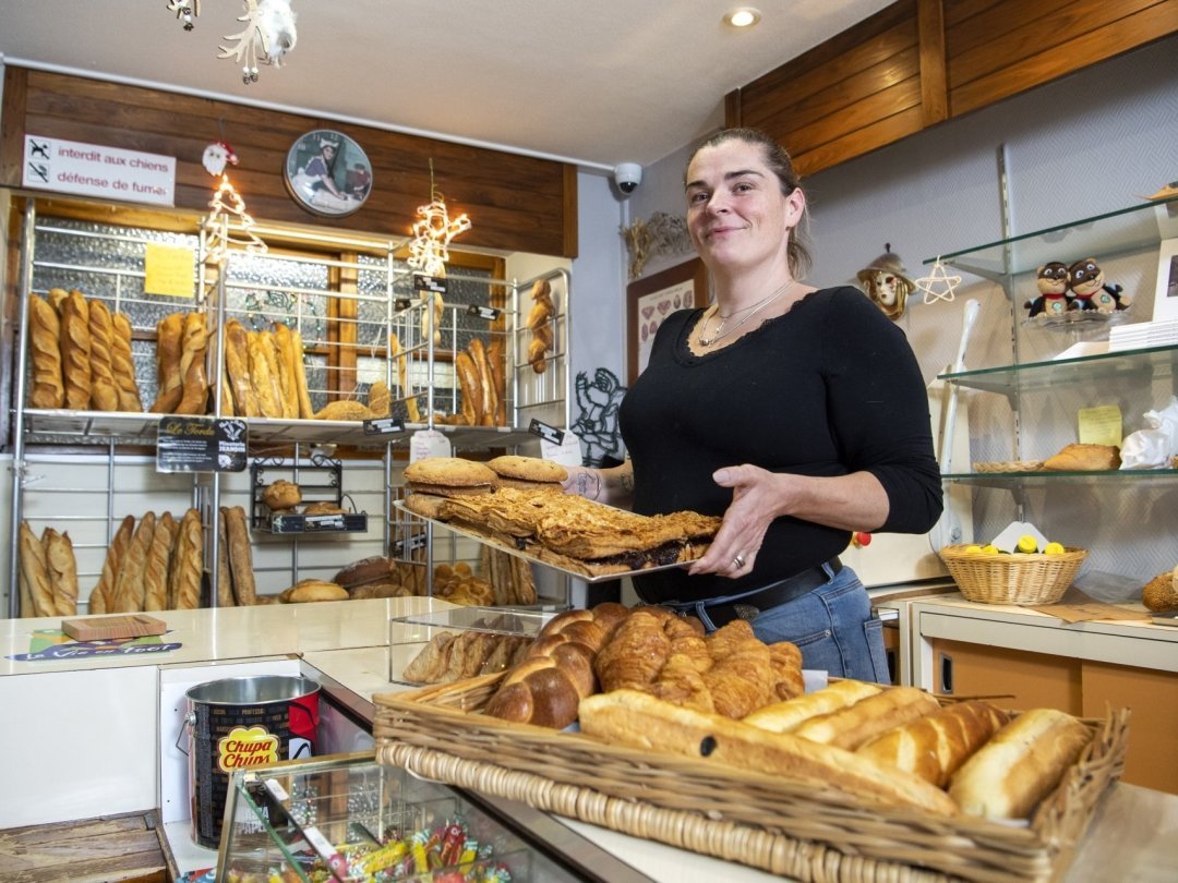 Avec son mari Sébastien, Vanessa Rezet tient depuis dix ans la boulangerie Au four neuf, à Saint-Gingolph. Auparavant, elle avait travaillé du côté de Nendaz.