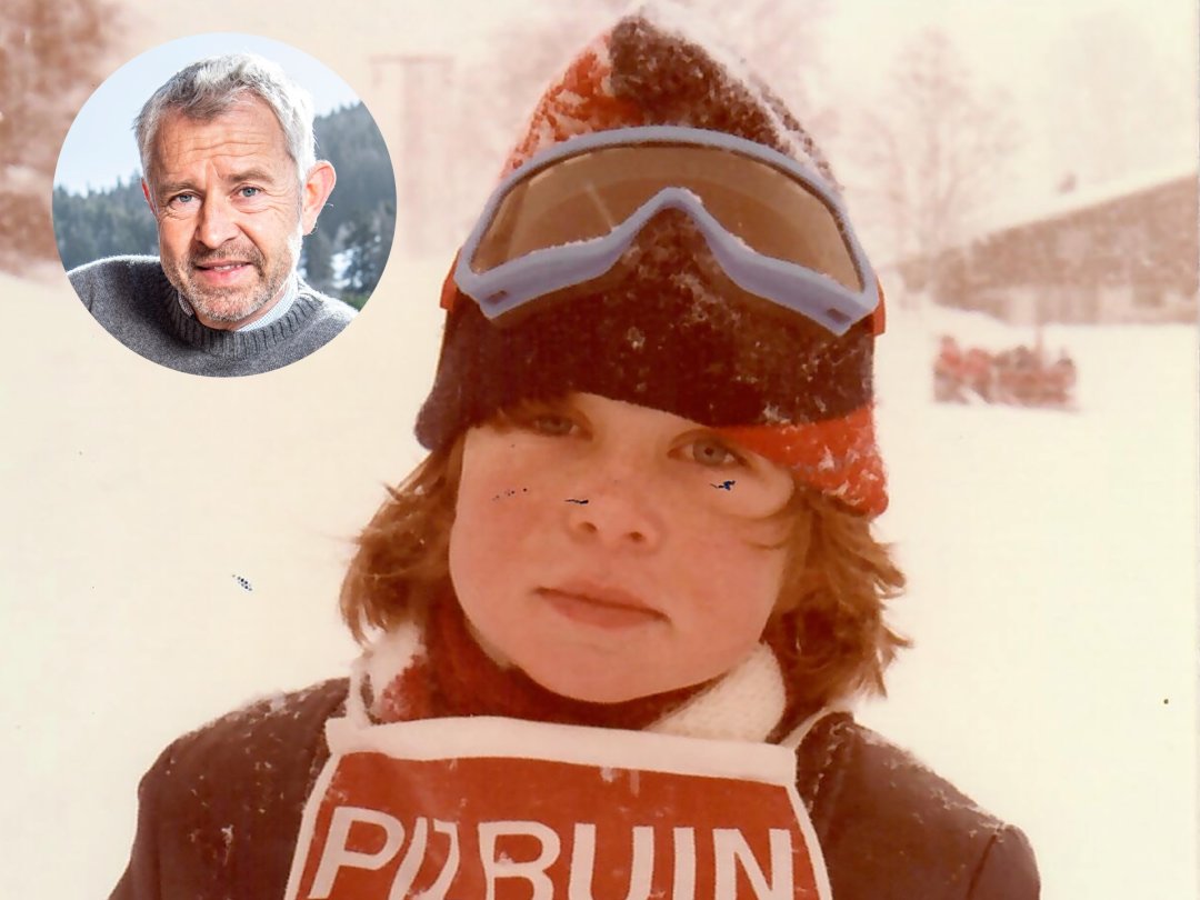 Nicolas Bideau n'a pas trouvé de photo de lui enfant devant le sapin. Mais il nous a fourni ce portrait de lui au ski, activité qu'il pratiquait aussi aux vacances de Noël.