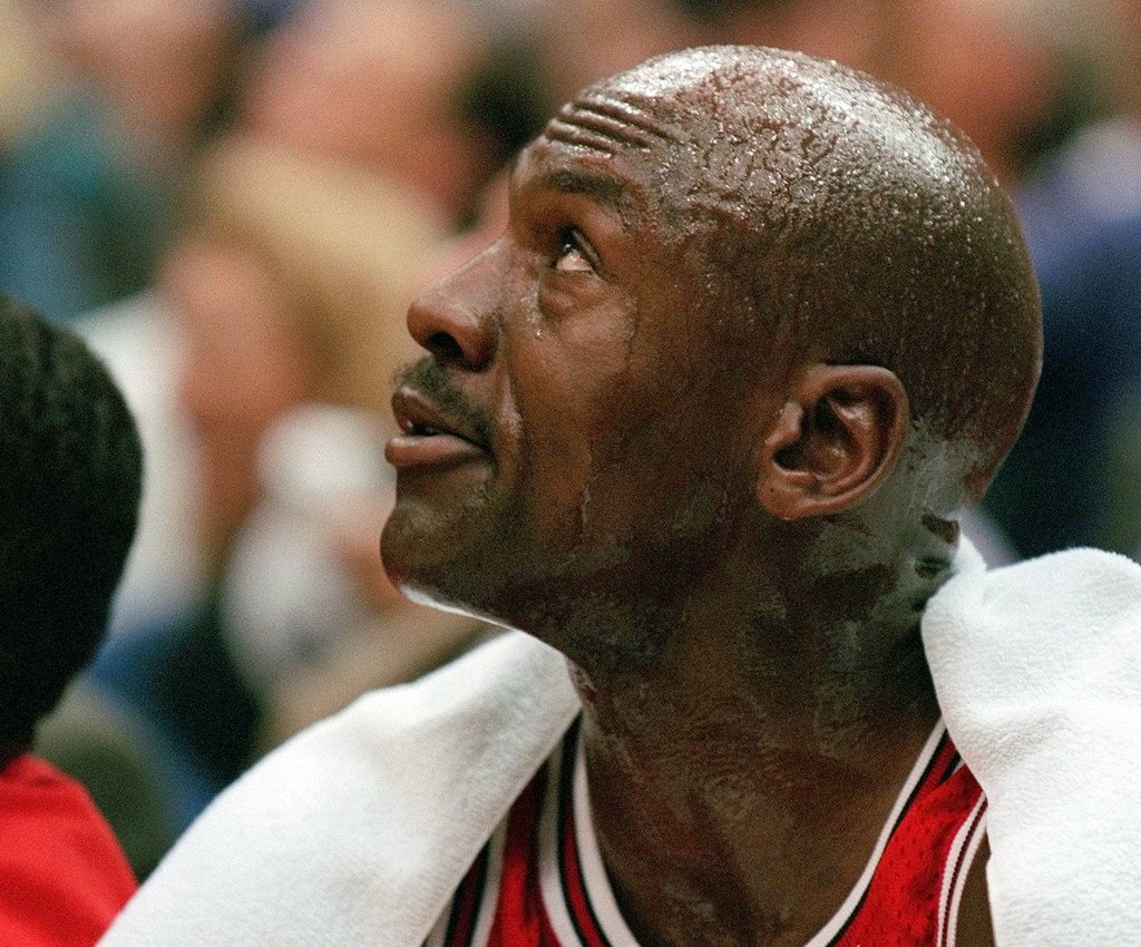 Michael Jordan, légende vivante du basketball, empocherait plus d'argent actuellement que durant sa carrière.