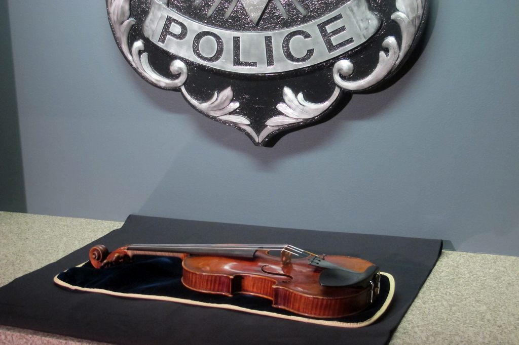 La valeur de ce violon est estimée à 5 millions de dollars. L'instrument avait été volé le 27 janvier sur le parking d'une salle de concert après la représentation.