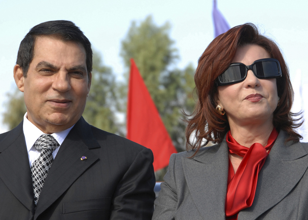 Zine EL Abidine Ben Ali et sa famille (ici sa femme Leila) ont profité de leurs 23 années de règne en Tunisie pour amasser une fortune personnelle colossale. 