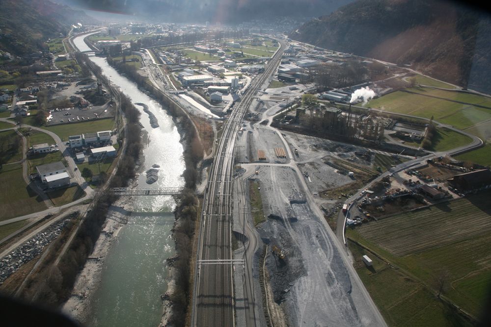 Environ 70% des crédits alloués à l'achèvement du réseau sont affectés à des projets en Suisse romande, comme le chantier de l'A9 dans le Haut-Valais.