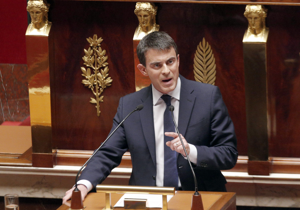 "C'est un choc, un séisme", "un moment grave pour la France et pour l'Europe", a souligné le Premier ministre Manuel Valls.
