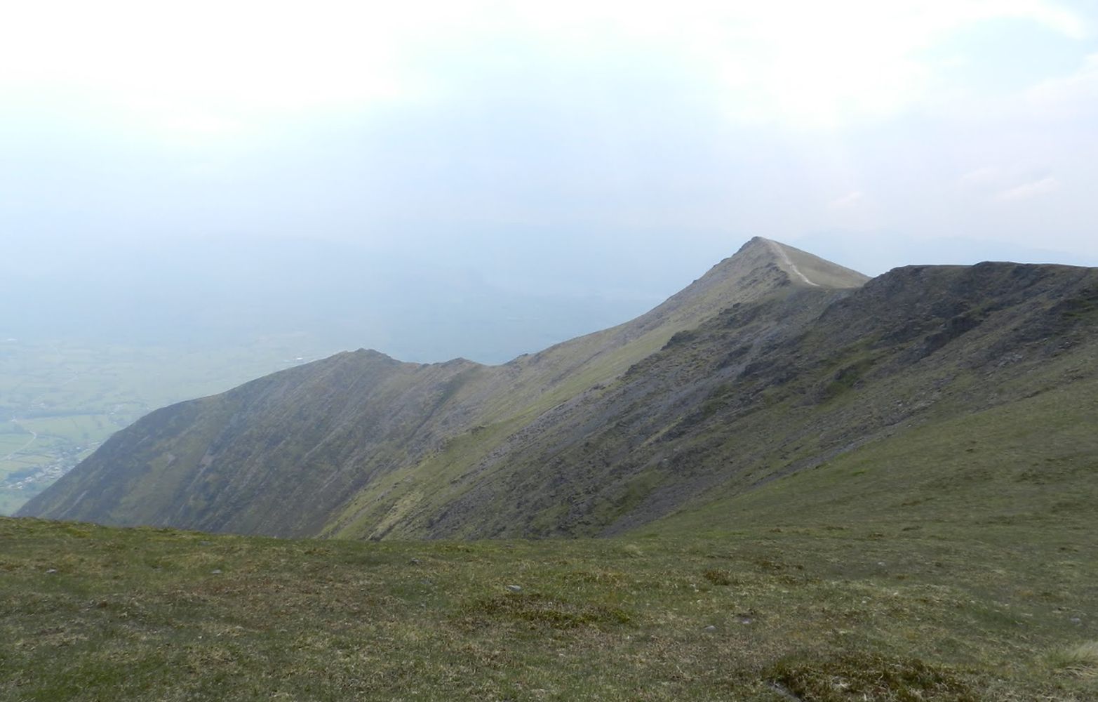 Le mont Blencathra se situe dans le parc national du Lake District, en Angleterre.