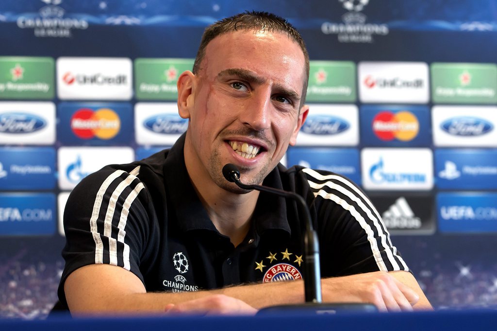 epa03442364 FC Bayern Munich's Franck Ribery attends a press conference on the eve of FC Bayern Munich's UEFA Champions League match against OSC Lille in Lille, France, 22 October 2012.  EPA/IAN LANGSDON