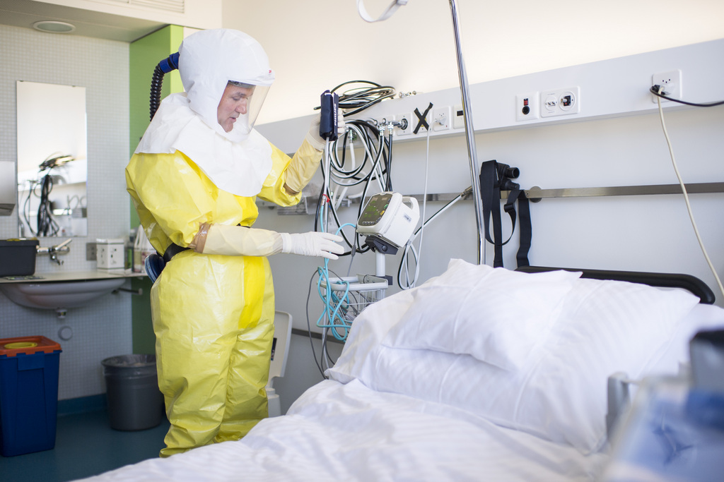 Les hôpitaux suisses, ici à Bâle, disposent des dernières technologies pour l'accueil des patients atteints par Ebola.