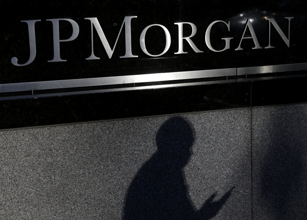 Une dizaine d'institutions financières basées aux Etats-Unis ont été visées par les mêmes pirates qui ont pénétré le système informatique de JPMorgan Chase.