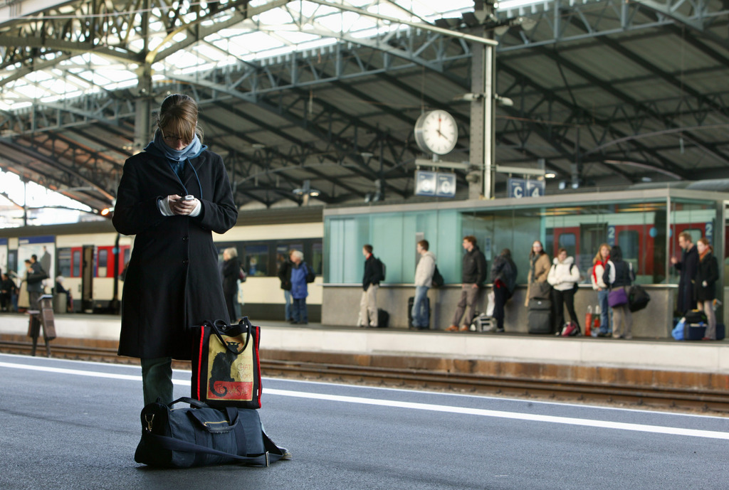 Un appel téléphonique sur dix passé dans un train suisse a été perturbé par des coupures en juillet, constate dans un test la revue spécialisée "Connect".