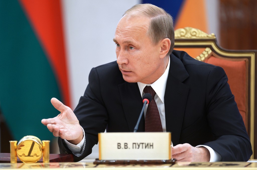 Le président russe Vladimir Poutine est la vedette américaine du sommet Europe-Asie, qui s'ouvre ce jeudi à Milan. Une rencontre entre le maître du Kremlin et le président ukrainien Petro Porochenko est attendue vendredi matin en présence des principaux leaders européens.