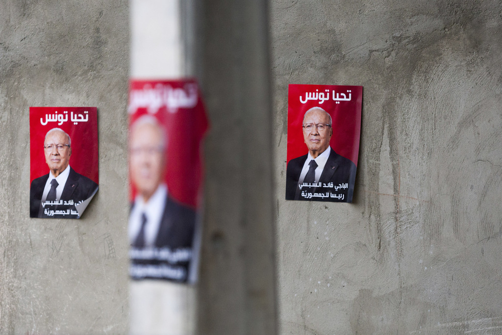 Béji Caïd Essebsi, chef du parti anti-islamiste Nidaa Tounès, a terminé en tête du premier tour.