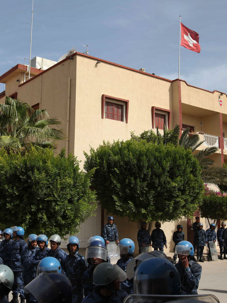 L'ambassade suisse à Tripoli (ici la cible d'émeutes en 2010) aurait été cambriolée.