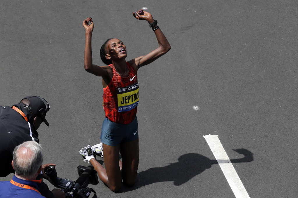 La Kényane Rita Jeptoo, vainqueur des marathons de Chicago et Boston ces deux dernières années, a été contrôlée positive lors d'un test effectué hors compétition.