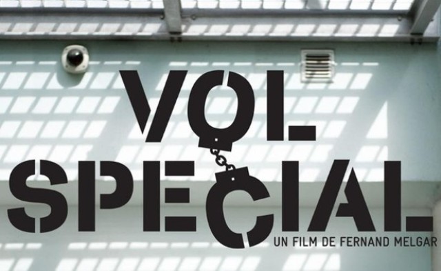 «Vol spécial» montre le quotidien des requérants d'asile détenus au centre de Frambois, dans le canton de Genève, en vue de leur  expulsion.