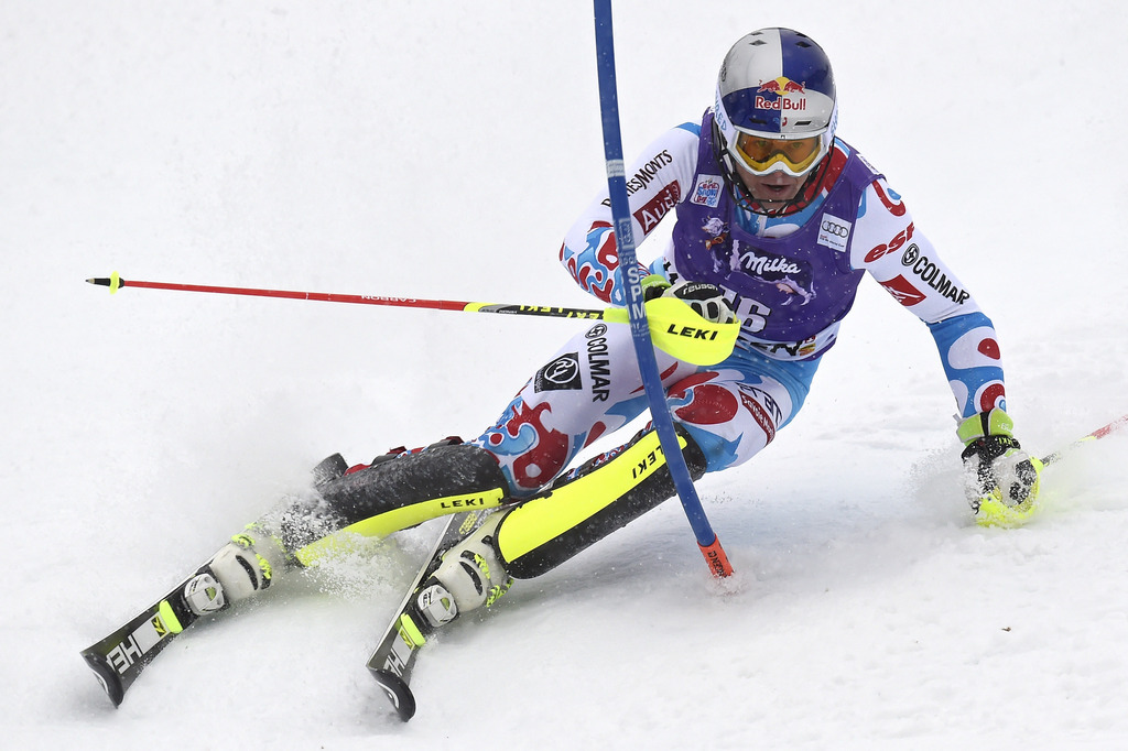 Alexis Pinturault of France, in action during the second run of the men's slalom FIS World Cup race at the Lauberhorn, in Wengen, Switzerland, Saturday, January 17, 2015. (KEYSTONE/Jean-Christophe Bott).