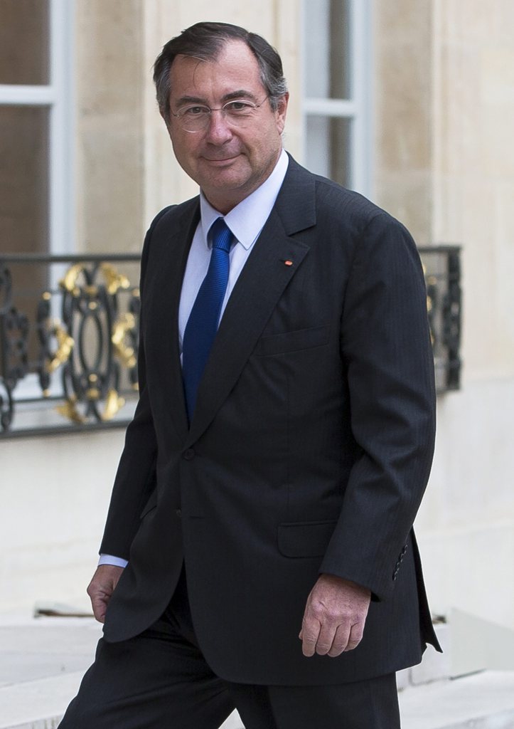 Le PDG du groupe Bouygues est âgé de 62 ans.