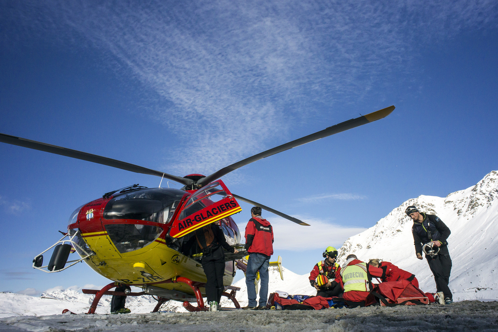 En 2014, près de 2'500 personnes ont été secourues dans les montagnes suisses. 