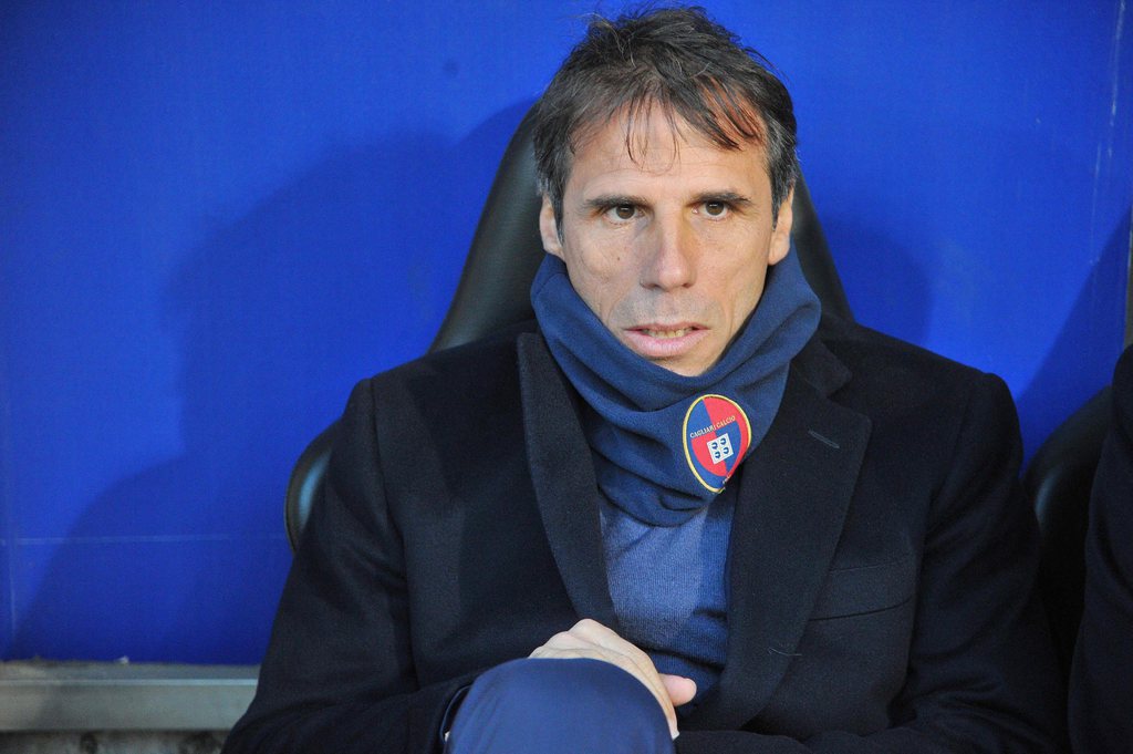 Gianfranco Zola ne sera resté que dix matches à la tête de Cagliari.