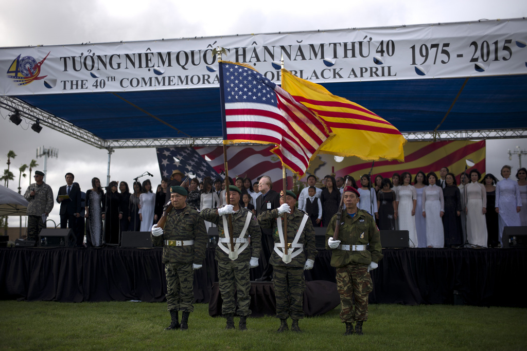 Aucun représentant américain n'a assisté aux cérémonies officielles. 58'000 soldats US sont morts au Vietnam.