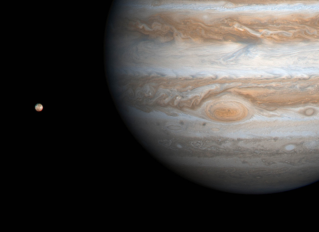 Ganymède est la plus grosse lune de Jupiter et du système solaire.