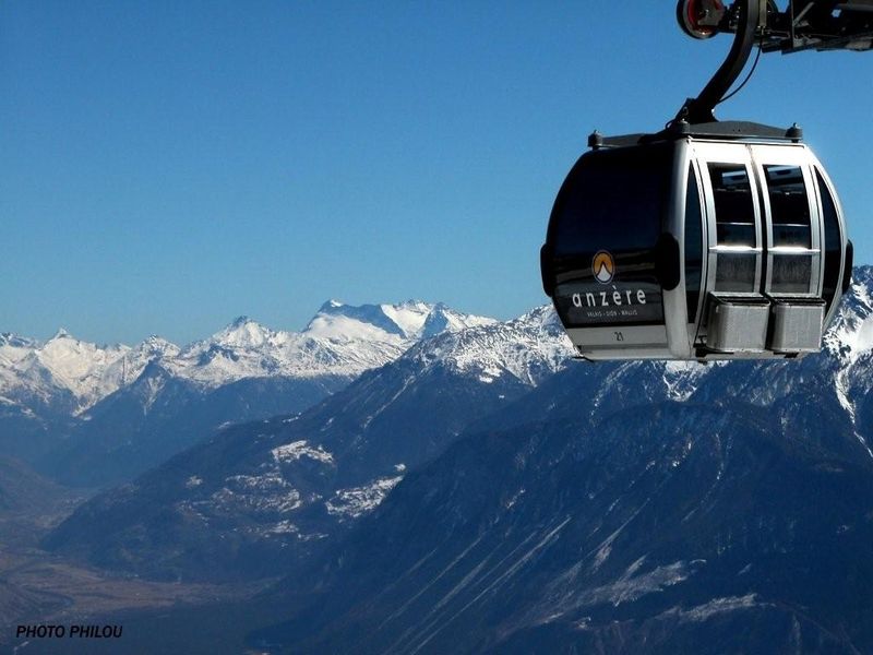 Les télécabines d'Anzère transporteront leurs premiers skieurs ce dimanche 19 novembre.
