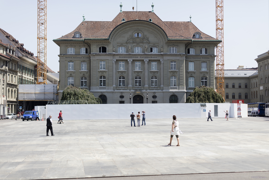 Un premier semestre 2015 particulièrement difficile pour la Banque nationale suisse.
