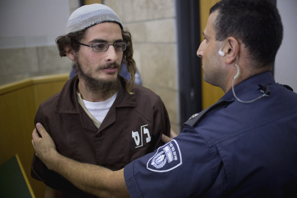 La justice israélienne a ordonné mardi le maintien en garde à vue d'une figure de l'extrémisme juif israélien.