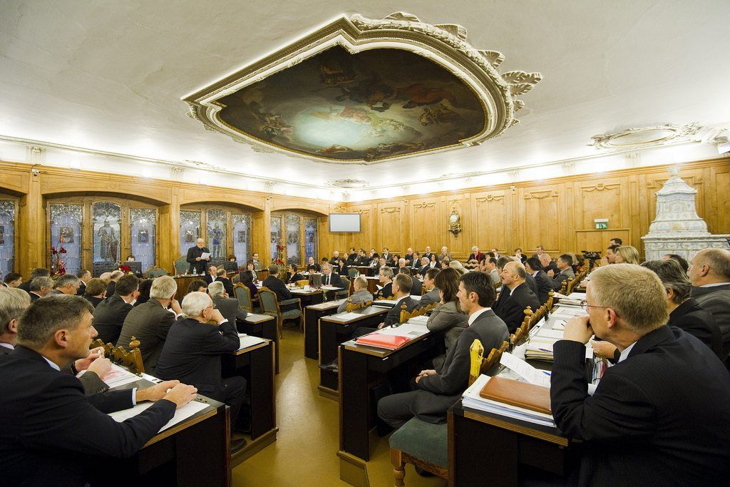 Le Grand Conseil du canton de Fribourg a voté pour la réduction du nombre de signatures requis pour un référendum communal.