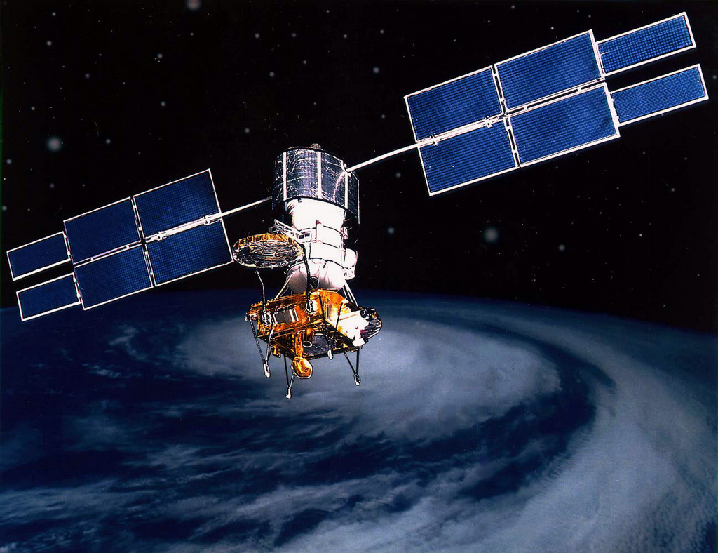 Le satellite offre la possibilité de proposer plusieurs faisceaux, ce qui permet d'augmenter la zone de couverture.