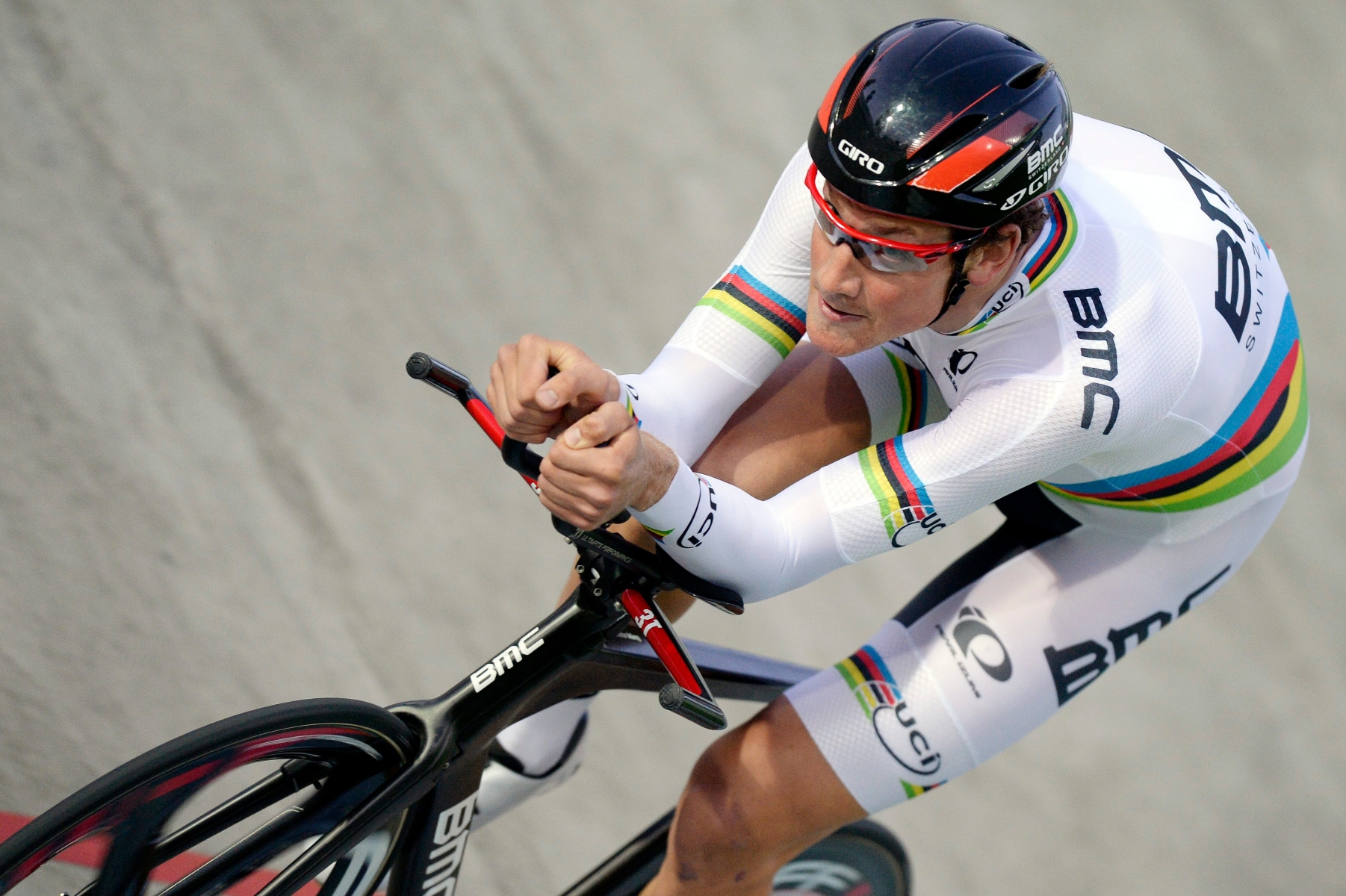 Champion du monde de la poursuite, Stefan Küng a redonné des couleurs à la piste en Suisse.