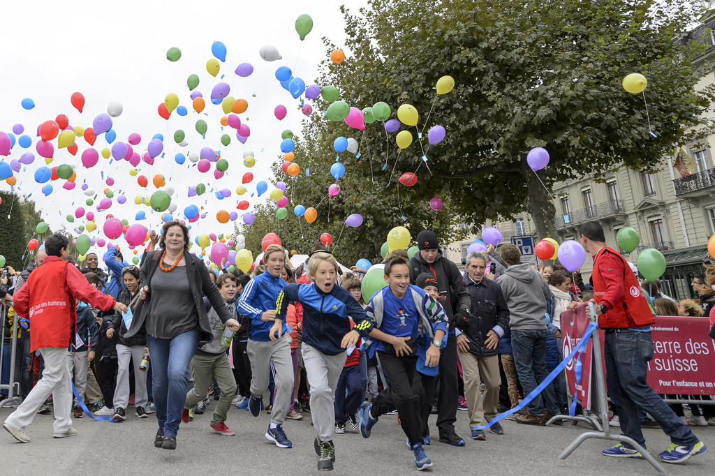 Beaucoup d'enfants ont participé à la 24e édition de la Marche de l'Espoir, organisée par l'association Terre des Hommes à Genève.
