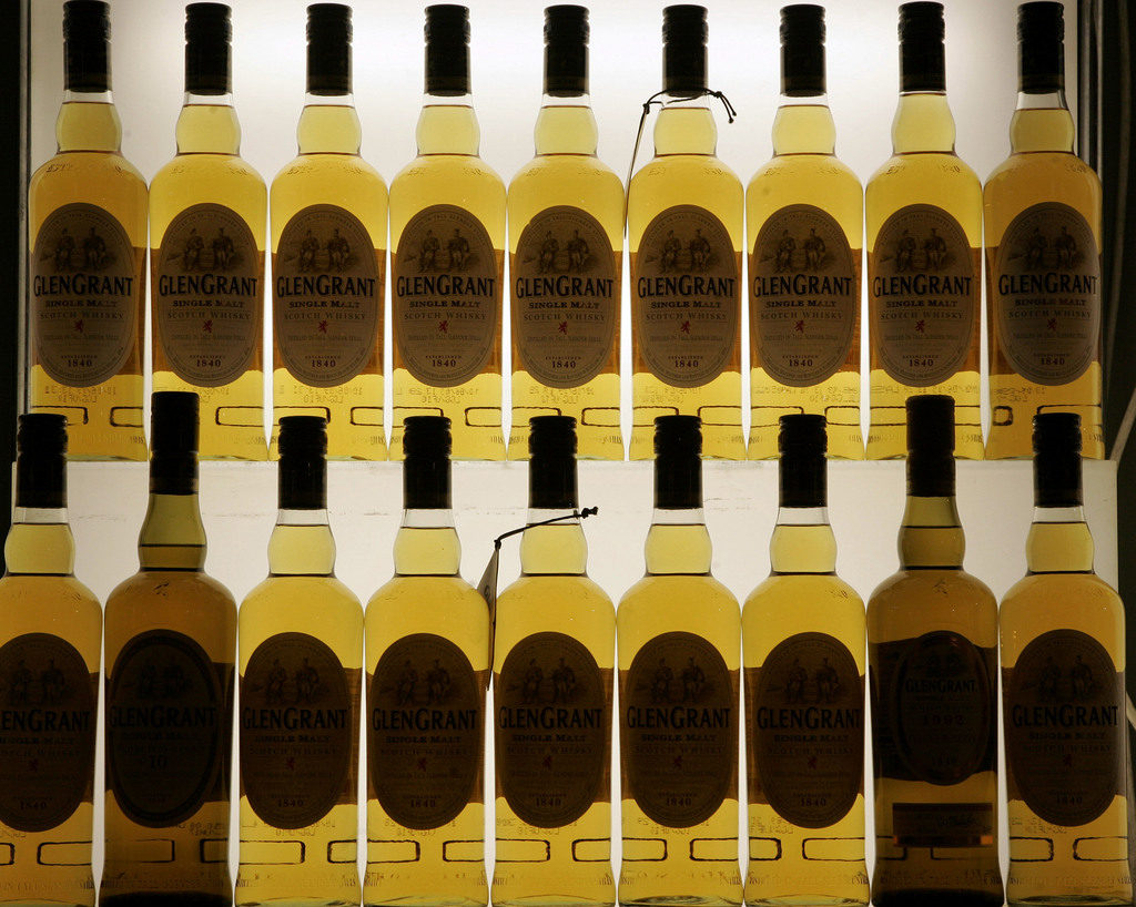 Les gardes-frontières allemands ont trouvé 30 bouteilles de whisky et de cognac dans les sacs du Suisse.